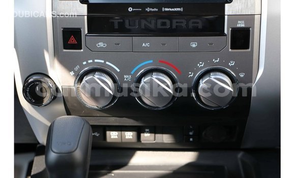 Acheter Import Voiture Toyota Tundra Blanc à Import - Dubai, Harare Acheter Import Voiture Toyota Tundra Blanc à Import - Dubai, Harare