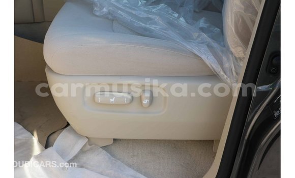 Acheter Import Voiture Toyota Land Cruiser Noir à Import - Dubai, Harare Acheter Import Voiture Toyota Land Cruiser Noir à Import - Dubai, Harare