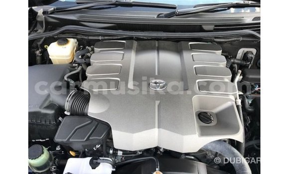 Tenga Imported Toyota Land Cruiser Nhema Mota in Import - Dubai in Harare Tenga Imported Toyota Land Cruiser Nhema Mota in Import - Dubai in Harare