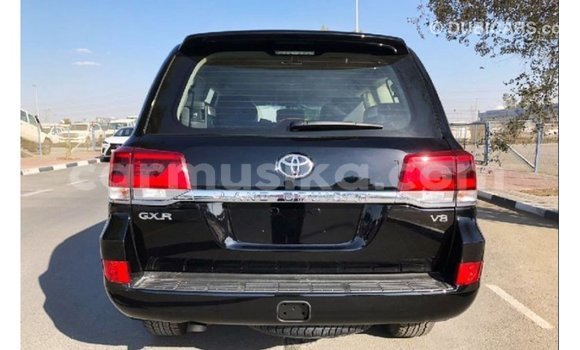 Acheter Import Voiture Toyota Land Cruiser Noir à Import - Dubai, Harare Acheter Import Voiture Toyota Land Cruiser Noir à Import - Dubai, Harare
