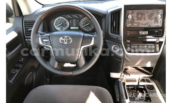 Acheter Import Voiture Toyota Land Cruiser Noir à Import - Dubai, Harare Acheter Import Voiture Toyota Land Cruiser Noir à Import - Dubai, Harare