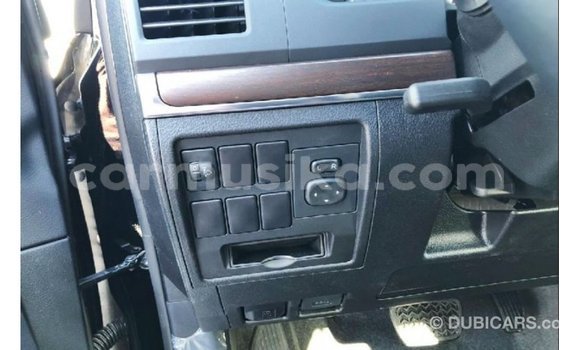 Acheter Import Voiture Toyota Land Cruiser Noir à Import - Dubai, Harare Acheter Import Voiture Toyota Land Cruiser Noir à Import - Dubai, Harare