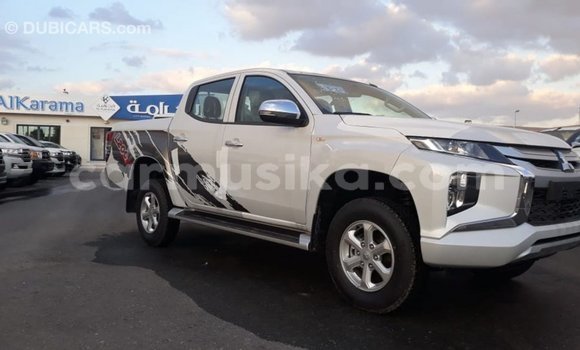 Tenga Imported Mitsubishi L200 Chena Mota in Import - Dubai in Harare Tenga Imported Mitsubishi L200 Chena Mota in Import - Dubai in Harare