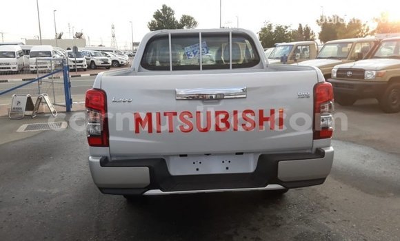 Tenga Imported Mitsubishi L200 Chena Mota in Import - Dubai in Harare Tenga Imported Mitsubishi L200 Chena Mota in Import - Dubai in Harare