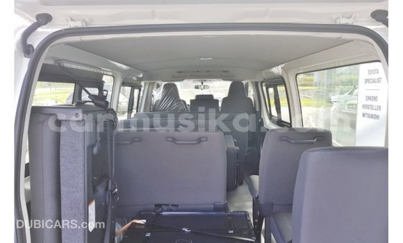 Tenga Imported Toyota Hiace Chena Mota in Import - Dubai in Harare Tenga Imported Toyota Hiace Chena Mota in Import - Dubai in Harare