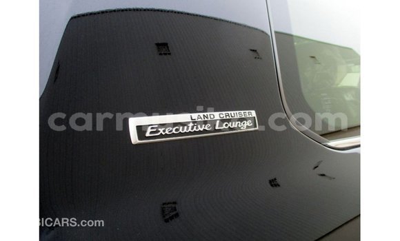 Acheter Import Voiture Toyota Land Cruiser Noir à Import - Dubai, Harare Acheter Import Voiture Toyota Land Cruiser Noir à Import - Dubai, Harare