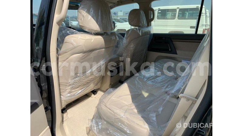 Big with watermark toyota land cruiser harare import dubai 12840