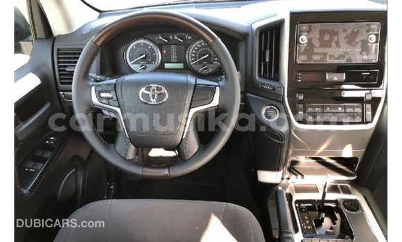 Acheter Import Voiture Toyota Land Cruiser Noir à Import - Dubai, Harare Acheter Import Voiture Toyota Land Cruiser Noir à Import - Dubai, Harare