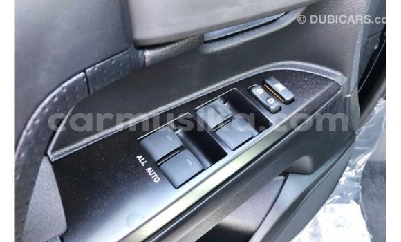 Acheter Import Voiture Toyota Land Cruiser Noir à Import - Dubai, Harare Acheter Import Voiture Toyota Land Cruiser Noir à Import - Dubai, Harare