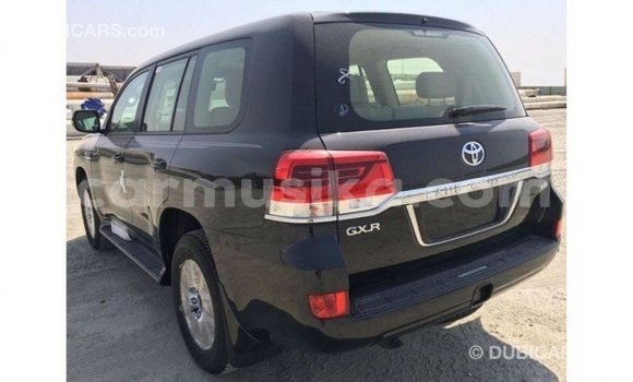 Nunua Imported Toyota Land Cruiser Nyeusi Gari ndani ya Import - Dubai nchini Harare Nunua Imported Toyota Land Cruiser Nyeusi Gari ndani ya Import - Dubai nchini Harare