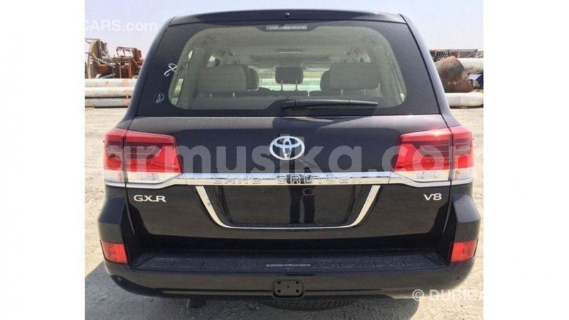 Big with watermark toyota land cruiser harare import dubai 12845