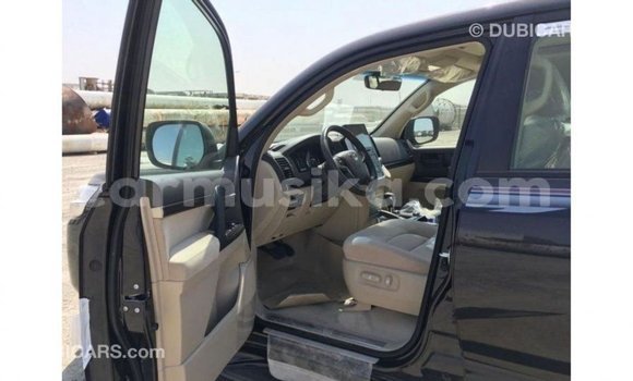 Acheter Import Voiture Toyota Land Cruiser Noir à Import - Dubai, Harare Acheter Import Voiture Toyota Land Cruiser Noir à Import - Dubai, Harare
