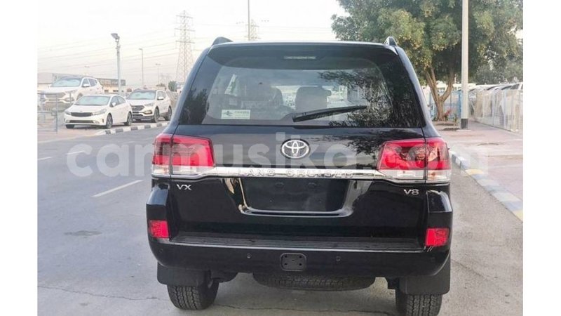 Big with watermark toyota land cruiser harare import dubai 12846