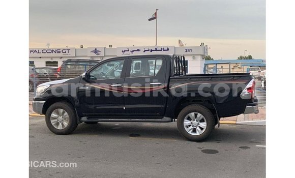 Acheter Import Voiture Toyota Hilux Noir à Import - Dubai, Harare Acheter Import Voiture Toyota Hilux Noir à Import - Dubai, Harare