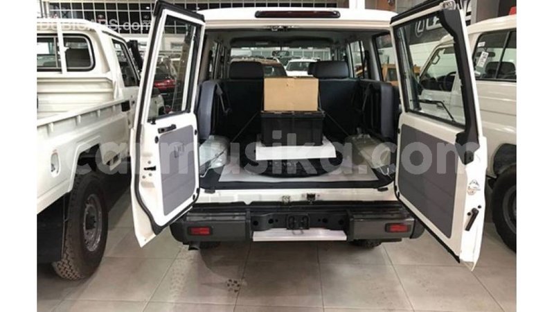Big with watermark toyota land cruiser harare import dubai 12850