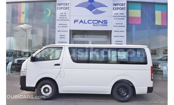 Nunua Imported Toyota Hiace Nyeupe Gari ndani ya Import - Dubai nchini Harare Nunua Imported Toyota Hiace Nyeupe Gari ndani ya Import - Dubai nchini Harare