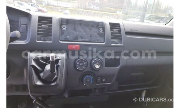 Nunua Imported Toyota Hiace Nyeupe Gari ndani ya Import - Dubai nchini Harare Nunua Imported Toyota Hiace Nyeupe Gari ndani ya Import - Dubai nchini Harare