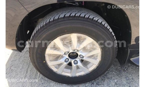 Acheter Import Voiture Toyota Land Cruiser Noir à Import - Dubai, Harare Acheter Import Voiture Toyota Land Cruiser Noir à Import - Dubai, Harare