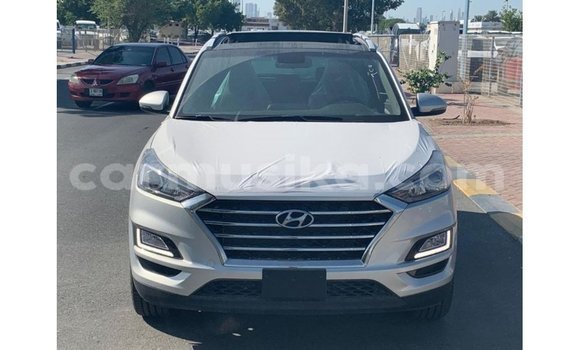 Tenga Imported Hyundai Tucson Zvimwe Mota in Import - Dubai in Harare Tenga Imported Hyundai Tucson Zvimwe Mota in Import - Dubai in Harare
