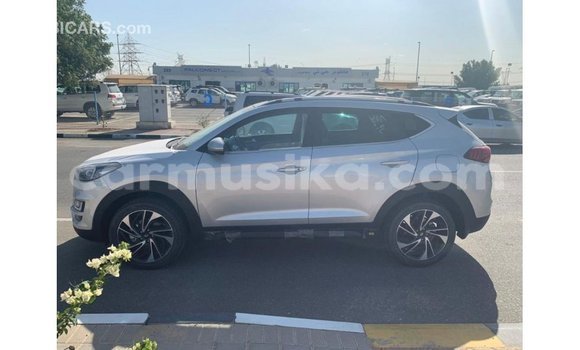 Tenga Imported Hyundai Tucson Zvimwe Mota in Import - Dubai in Harare Tenga Imported Hyundai Tucson Zvimwe Mota in Import - Dubai in Harare