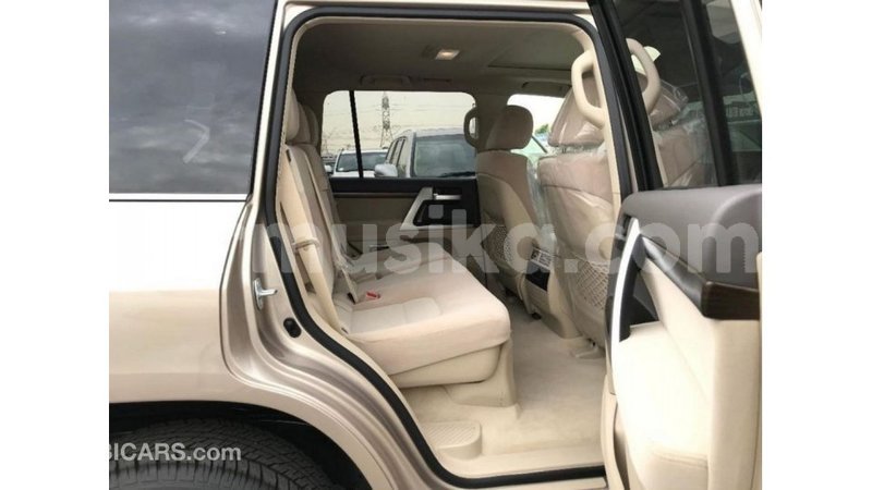 Big with watermark toyota land cruiser harare import dubai 12864