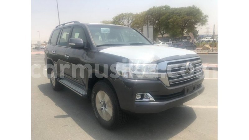 Big with watermark toyota land cruiser harare import dubai 12865