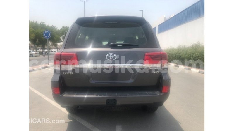 Big with watermark toyota land cruiser harare import dubai 12865