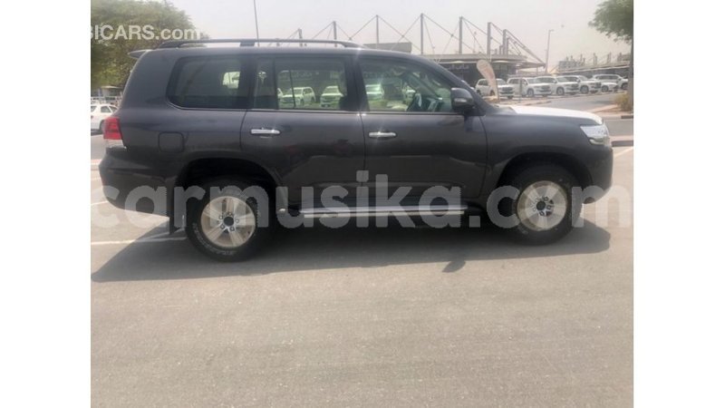 Big with watermark toyota land cruiser harare import dubai 12865