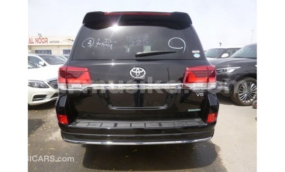 Tenga Imported Toyota Land Cruiser Nhema Mota in Import - Dubai in Harare Tenga Imported Toyota Land Cruiser Nhema Mota in Import - Dubai in Harare