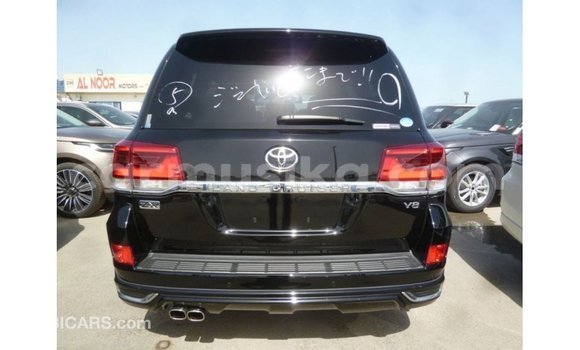 Tenga Imported Toyota Land Cruiser Nhema Mota in Import - Dubai in Harare Tenga Imported Toyota Land Cruiser Nhema Mota in Import - Dubai in Harare