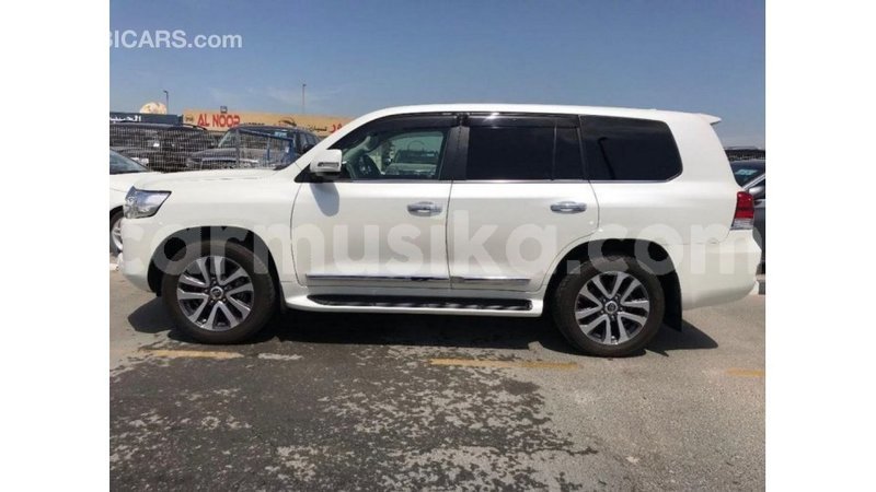 Big with watermark toyota land cruiser harare import dubai 12871