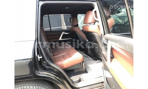 Buy Import Toyota Land Cruiser Black Car in Import - Dubai in Harare Buy Import Toyota Land Cruiser Black Car in Import - Dubai in Harare