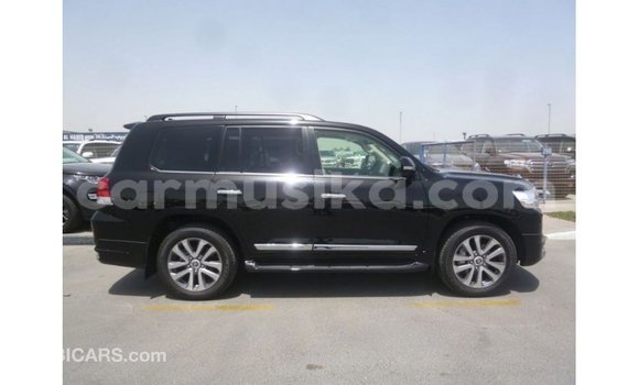 Nunua Imported Toyota Land Cruiser Nyeusi Gari ndani ya Import - Dubai nchini Harare Nunua Imported Toyota Land Cruiser Nyeusi Gari ndani ya Import - Dubai nchini Harare