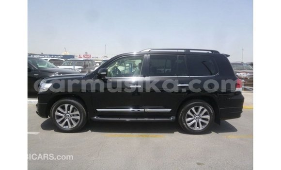 Nunua Imported Toyota Land Cruiser Nyeusi Gari ndani ya Import - Dubai nchini Harare Nunua Imported Toyota Land Cruiser Nyeusi Gari ndani ya Import - Dubai nchini Harare