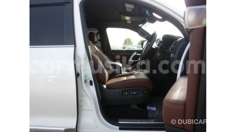 Big with watermark toyota land cruiser harare import dubai 12877