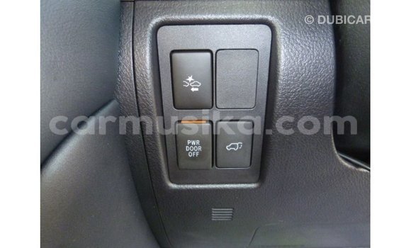 Acheter Import Voiture Toyota Land Cruiser Blanc à Import - Dubai, Harare Acheter Import Voiture Toyota Land Cruiser Blanc à Import - Dubai, Harare