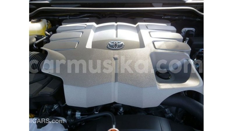 Big with watermark toyota land cruiser harare import dubai 12880