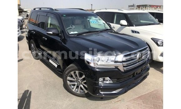 Tenga Imported Toyota Land Cruiser Nhema Mota in Import - Dubai in Harare Tenga Imported Toyota Land Cruiser Nhema Mota in Import - Dubai in Harare
