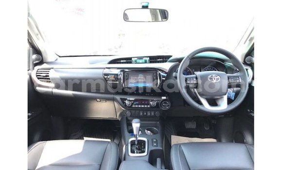 Nunua Imported Toyota Hilux Nyeusi Gari ndani ya Import - Dubai nchini Harare Nunua Imported Toyota Hilux Nyeusi Gari ndani ya Import - Dubai nchini Harare