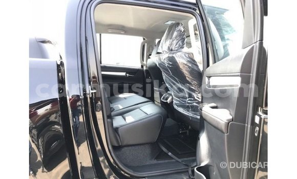 Nunua Imported Toyota Hilux Nyeusi Gari ndani ya Import - Dubai nchini Harare Nunua Imported Toyota Hilux Nyeusi Gari ndani ya Import - Dubai nchini Harare