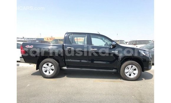 Nunua Imported Toyota Hilux Nyeusi Gari ndani ya Import - Dubai nchini Harare Nunua Imported Toyota Hilux Nyeusi Gari ndani ya Import - Dubai nchini Harare