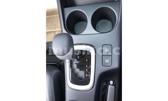 Nunua Imported Toyota Hilux Nyeusi Gari ndani ya Import - Dubai nchini Harare Nunua Imported Toyota Hilux Nyeusi Gari ndani ya Import - Dubai nchini Harare