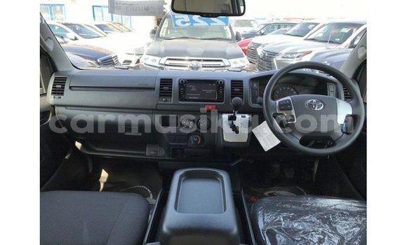 Tenga Imported Toyota Hiace Chena Mota in Import - Dubai in Harare Tenga Imported Toyota Hiace Chena Mota in Import - Dubai in Harare