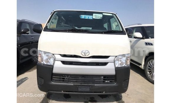 Tenga Imported Toyota Hiace Chena Mota in Import - Dubai in Harare Tenga Imported Toyota Hiace Chena Mota in Import - Dubai in Harare