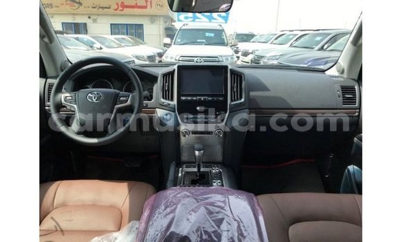 Nunua Imported Toyota Land Cruiser Nyeusi Gari ndani ya Import - Dubai nchini Harare Nunua Imported Toyota Land Cruiser Nyeusi Gari ndani ya Import - Dubai nchini Harare