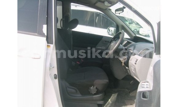 Tenga Imported Toyota Noah Chena Mota in Import - Dubai in Harare Tenga Imported Toyota Noah Chena Mota in Import - Dubai in Harare