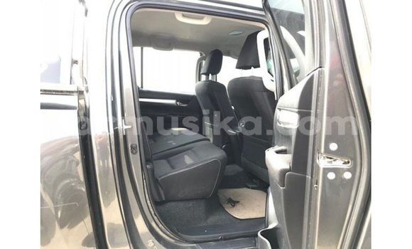 Buy Import Toyota Hilux Black Car in Import - Dubai in Harare Buy Import Toyota Hilux Black Car in Import - Dubai in Harare