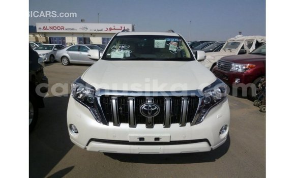 Nunua Imported Toyota Prado Nyeupe Gari ndani ya Import - Dubai nchini Harare Nunua Imported Toyota Prado Nyeupe Gari ndani ya Import - Dubai nchini Harare