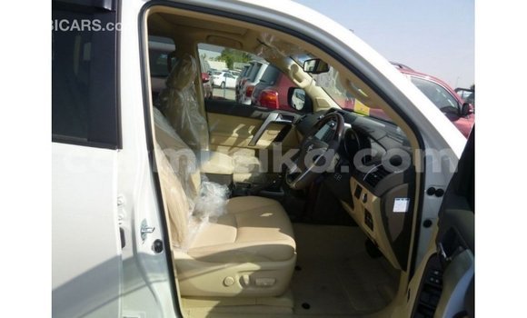 Nunua Imported Toyota Prado Nyeupe Gari ndani ya Import - Dubai nchini Harare Nunua Imported Toyota Prado Nyeupe Gari ndani ya Import - Dubai nchini Harare
