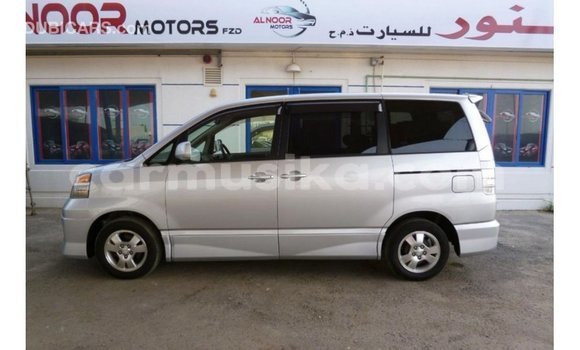Tenga Imported Toyota Voxy Zvimwe Mota in Import - Dubai in Harare Tenga Imported Toyota Voxy Zvimwe Mota in Import - Dubai in Harare